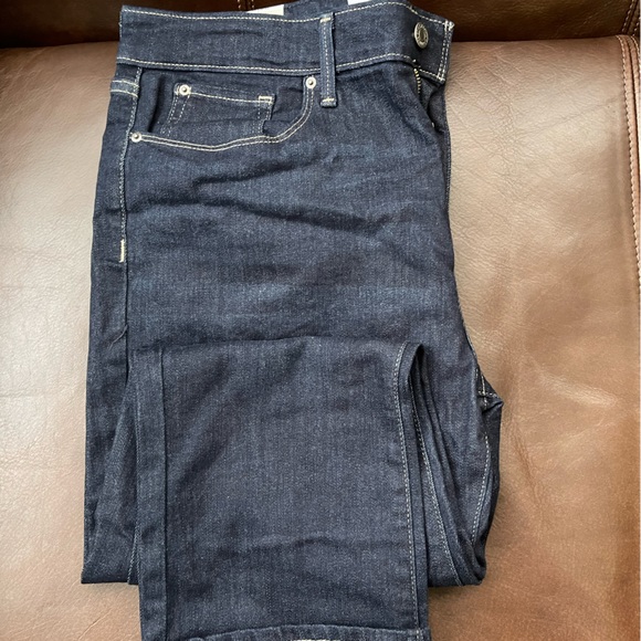 Levi’s Denin Capri - Picture 1 of 9